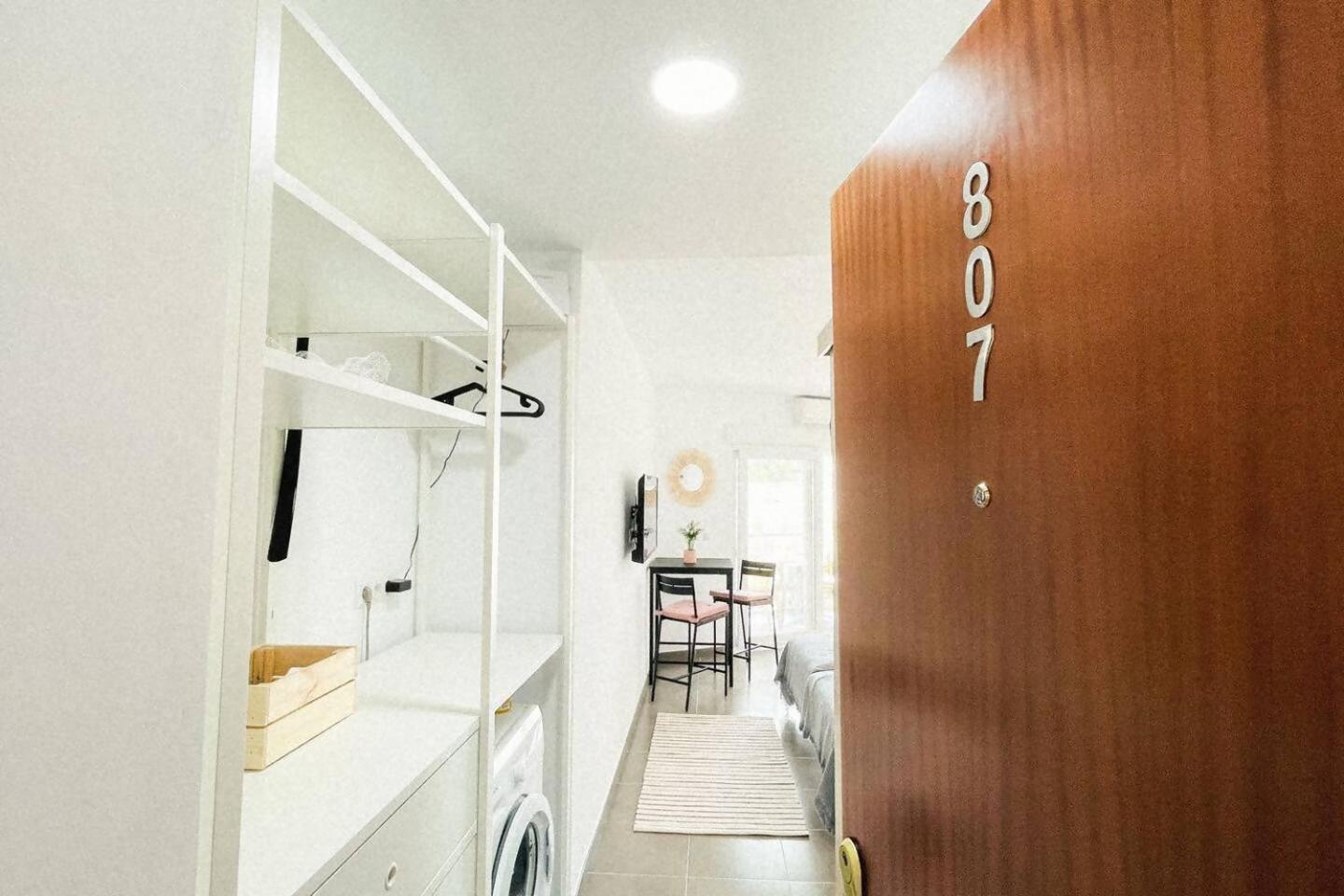 Indigo Tiny Apartment Benalmadena Bagian luar foto