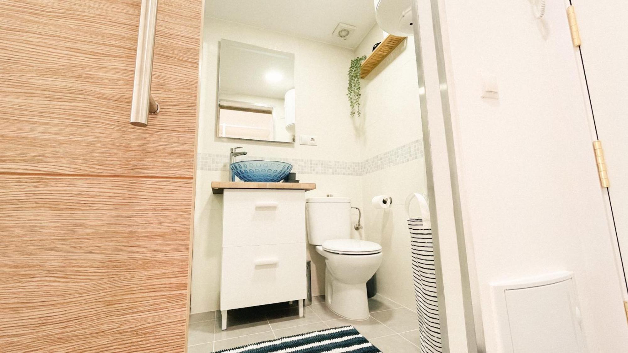 Indigo Tiny Apartment Benalmadena Bagian luar foto