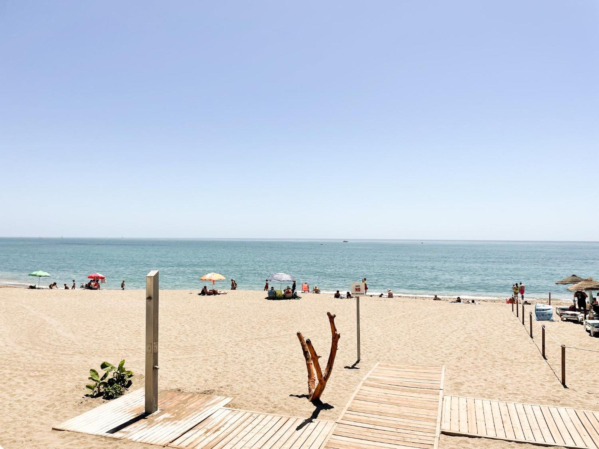 Indigo Tiny Apartment Benalmadena Bagian luar foto